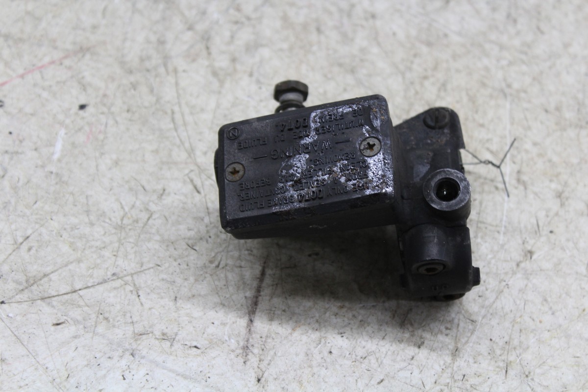 1992 KAWASAKI NINJA ZX11 ZX1100 C FRONT BRAKE MASTER CYLINDER | eBay