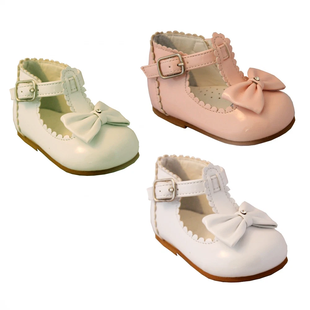 Shoes to help baby hotsell walk straight