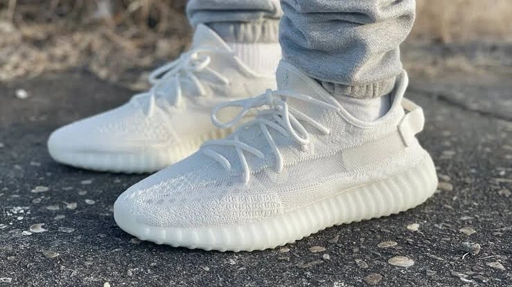 Size 7M 8W adidas Yeezy Boost 350 V2 Bone eBay