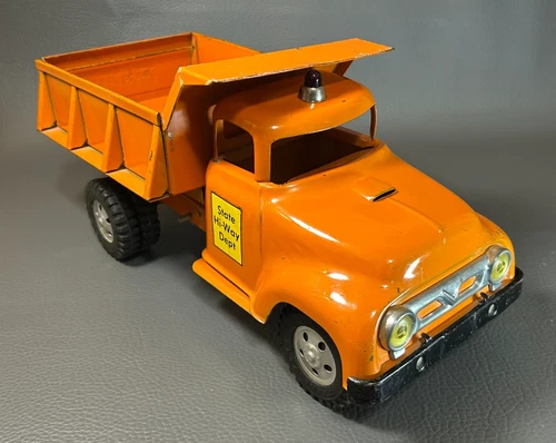 VINTAGE TONKA STATE HI-WAY DEPT DUMP TRUCK  ALL ORIGINAL  an AI FREE listing