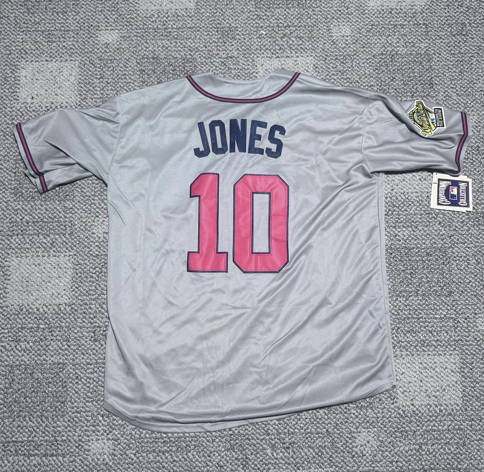Chipper Jones Gray Atlanta Braves 1995 Cooperstown Authentic Jersey XL, Mitchell - Image 2 of 2