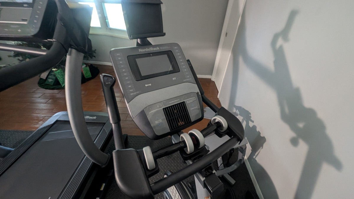 Nordic Track Grand Tour Pro With iFit *LOCAL PICKUP/DELIVERY ONLY