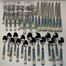 Flatware Christmas Cabin in Snow Stainless 7 Place Settings Tienshan Silverware