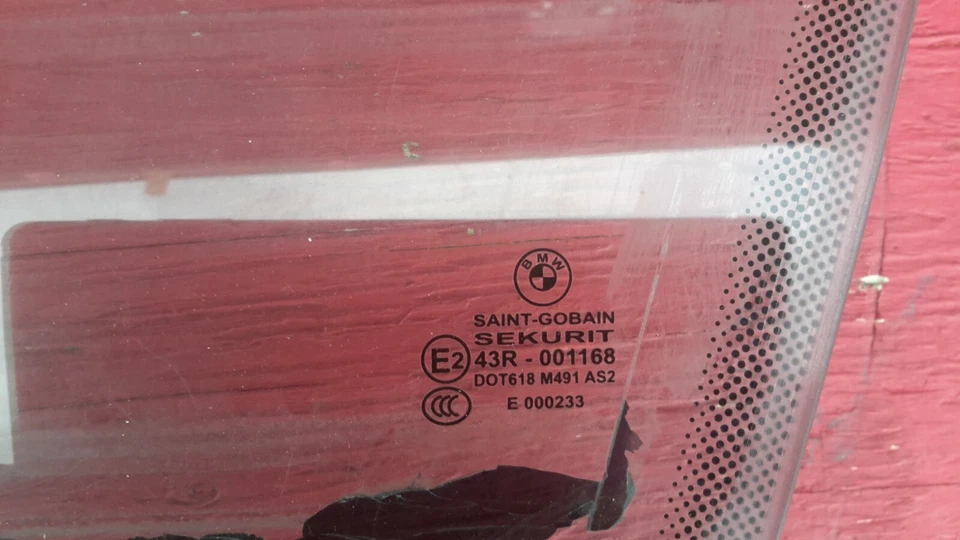2004-2005 BMW 645CI E63 Door Window Glass OEM Left Diver Side  - Image 4 of 4