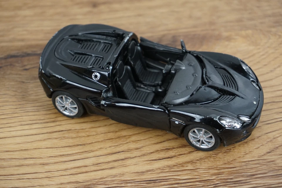 Welly 1:24 LOTUS ELISE 111S Pull Back Car Model Toy - Black - Image 2 of 3