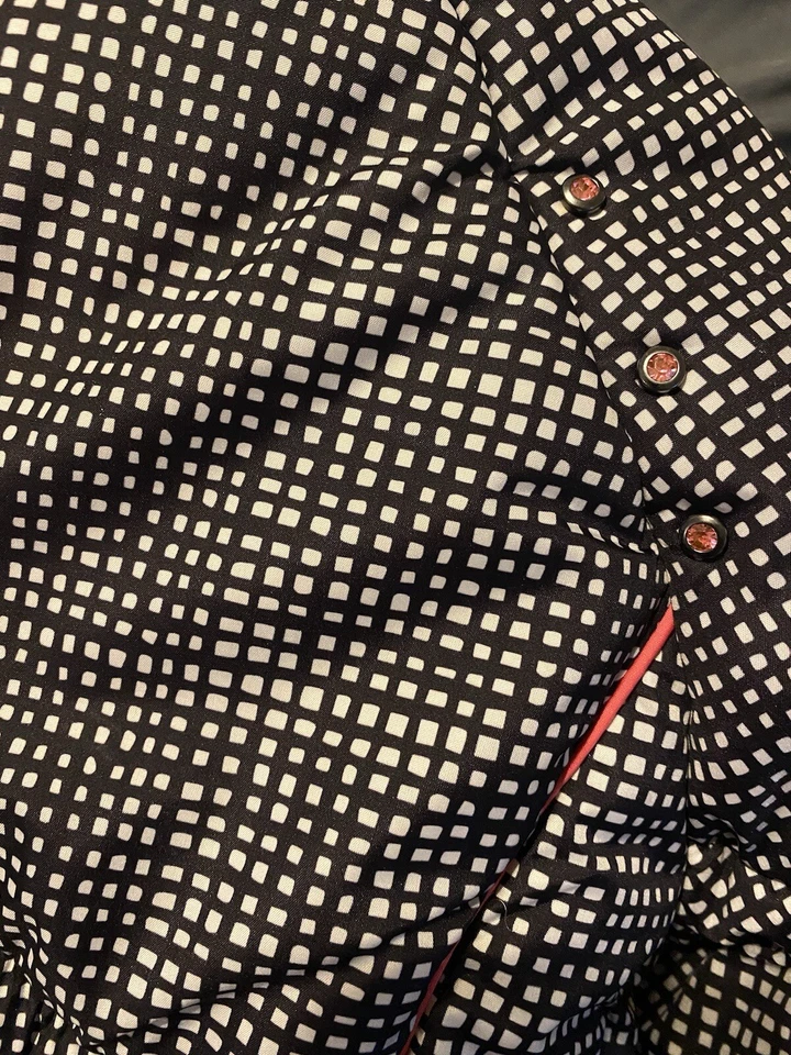 London Fog Girls Size 14/16 White&Black With Faux Fur Lined Hood Long Coat - Image 3 of 4