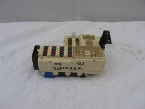 Details About 02 2002 03 2003 Ford Explorer Interior Fuse Relay Box Oem