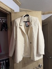 PRETTYLITTLETHING Ivory Oversized Drapey Button Detail Blazer US 10