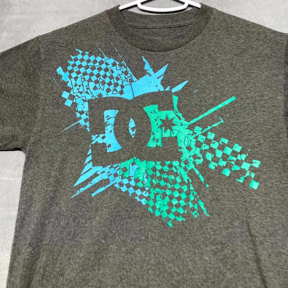 DC Shoes Y2K T Shirt Mens Medium Gray Graphic Print Cotton Streetwear Outdoor - Image 3 of 4
