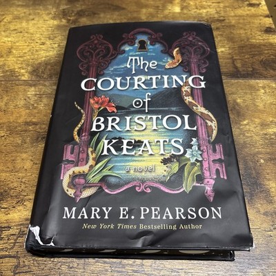 Courting of Bristol Keats : [Limited Stenciled Edge Edition] by Mary E. Pearson