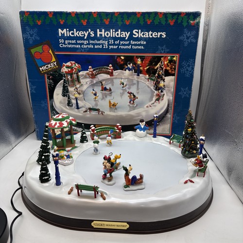 1996 Disney MR. CHRISTMAS Mickeys Holiday Skaters Ice Skating Pond Rink