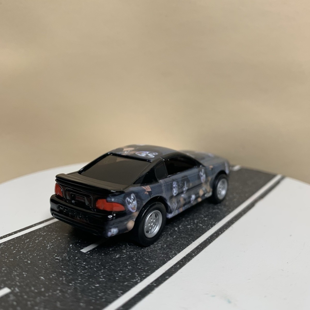 Racing Champions Hot Tracks KISS 94-98 Ford Mustang Coupe SN95