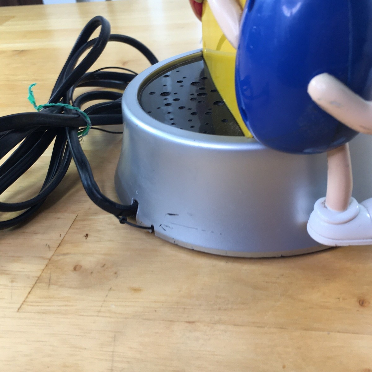 ラジオ(m&m's) M&M's Electric Alarm Clock Radio Digital Time Blue Red