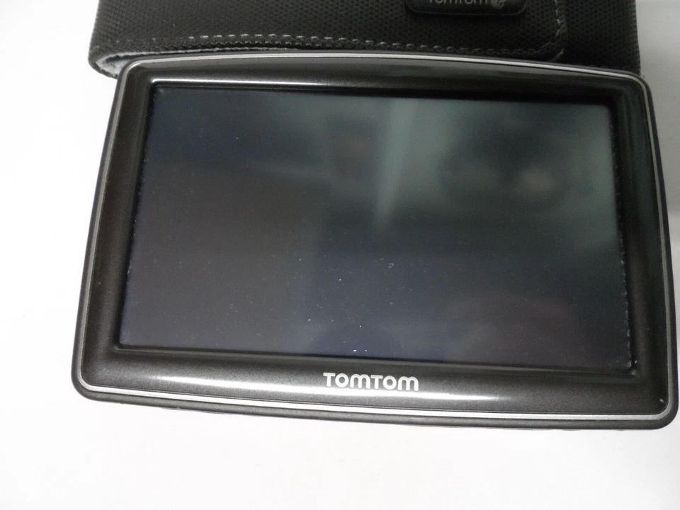 TomTom XXL 4EP0.001.05 N14644 Touchscreen Portable GPS Navigator  - Image 2 of 4