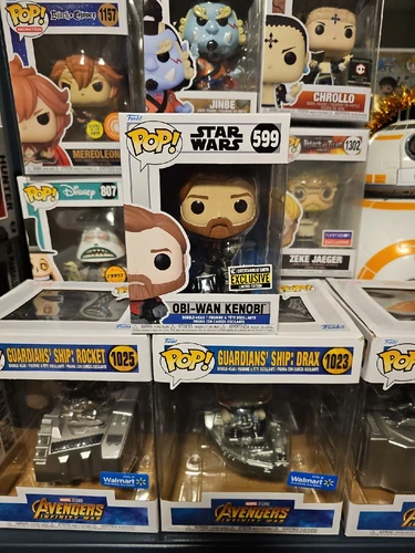 FUNKO POP! STAR WARS OBI WAN KENOBI #599 ENTERTAINMENT EARTH EXCLUSIVE protector