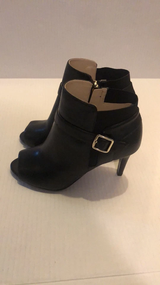 Zapatos de salón Marc Fisher de cuero negro con punta abierta nuevos sin etiquetas para mujer talla 6” Foto 2 de 4