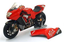 Minichamps Scala 1/12 122 060012 Ducati Desmosedici Bayliss MotoGP Valencia 2006