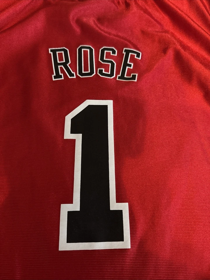 男孩特大号红色和黑色德里克玫瑰球衣 — 第 3/4 张图片