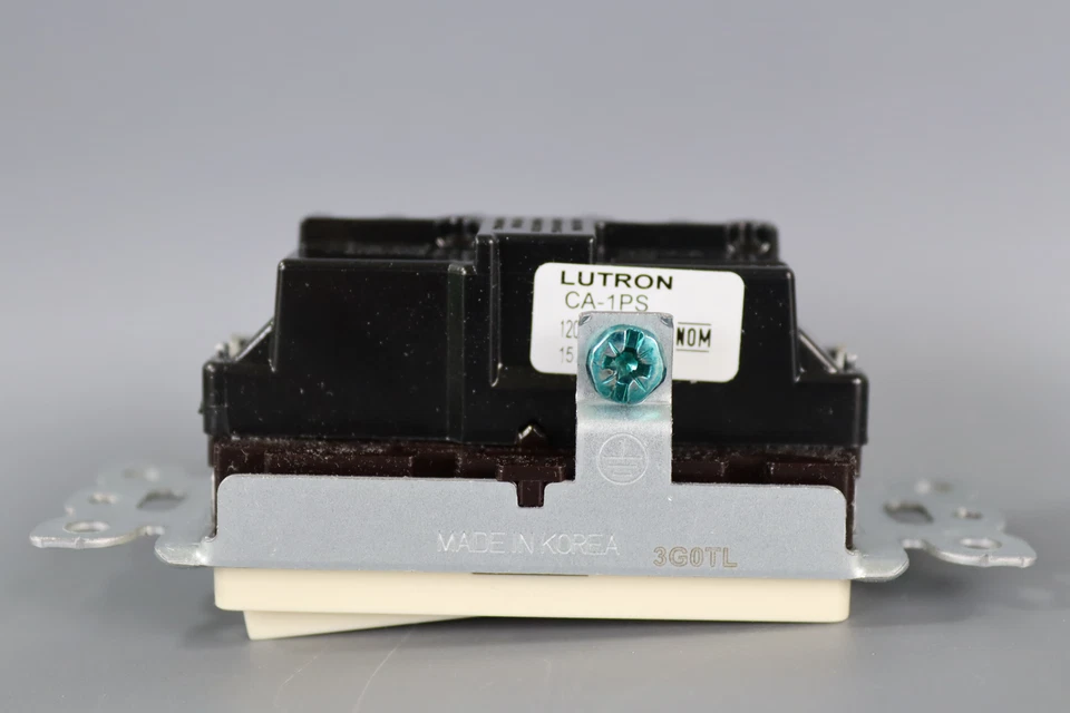 Lutron 01601 - CLARO ACC Single Pole Switch 15A - Изображение 3 из 4