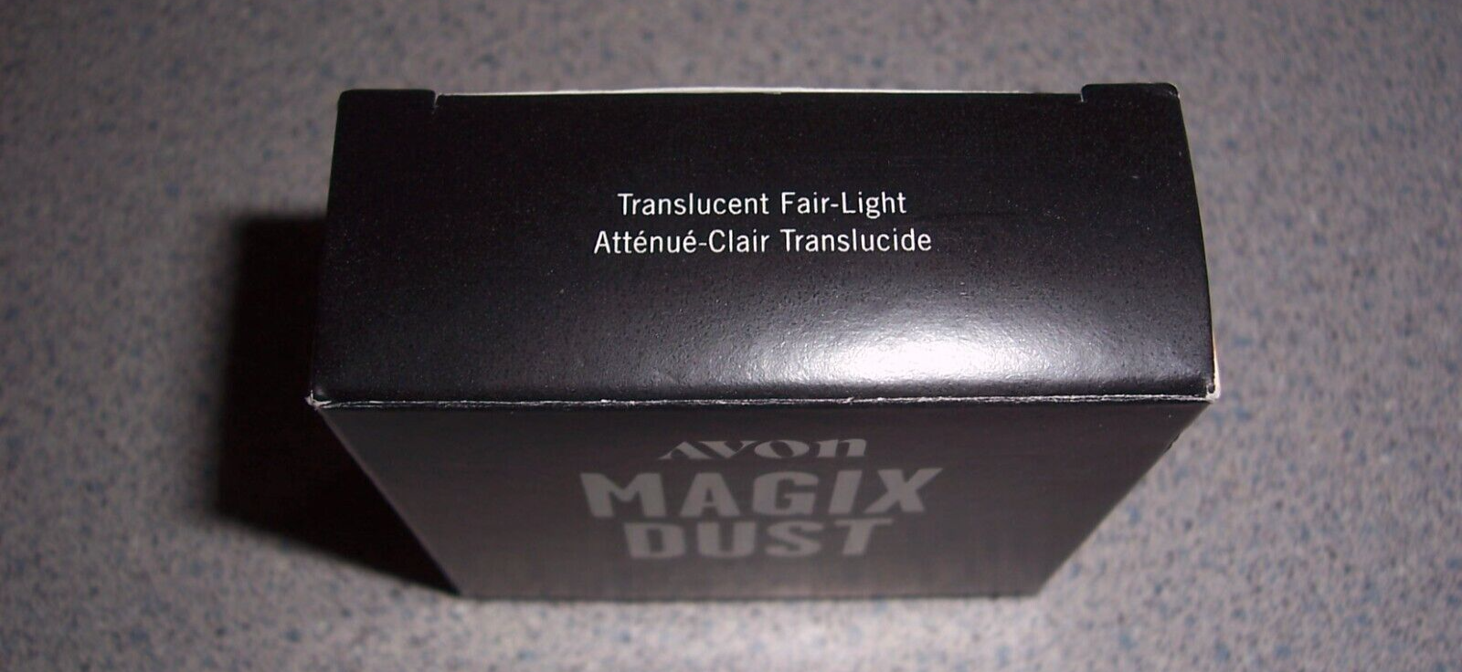 AVON MAGIX DUST FINISHING POWDER TRANSLUCENT FAIRLIGHT 0.21 OZ BOXED