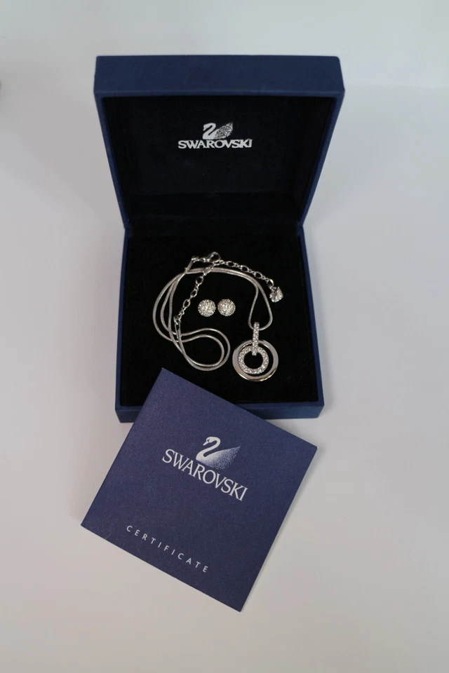 Auténtico conjunto de joyas SWAROVSKI collar y pendientes  Foto 4 de 4