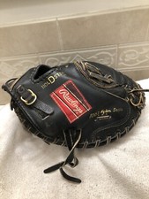 Rawlings RCM30B Broken In Well Padded 32.5  Baseball Catchers Mitt Right Throw