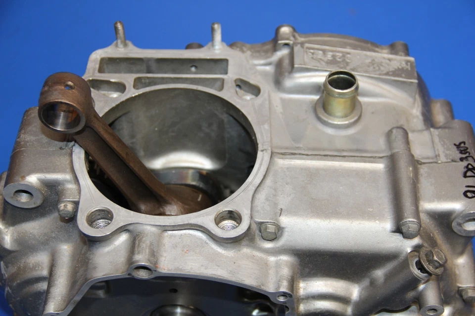 90-96 DR350S DR350 1991 motor extremo inferior cárter transmisión cigüeñal Foto 2 de 4