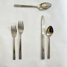 Customcraft Stainless Flatware 50 8 Place Settings Fork Spoon Knife Fleur de Lis