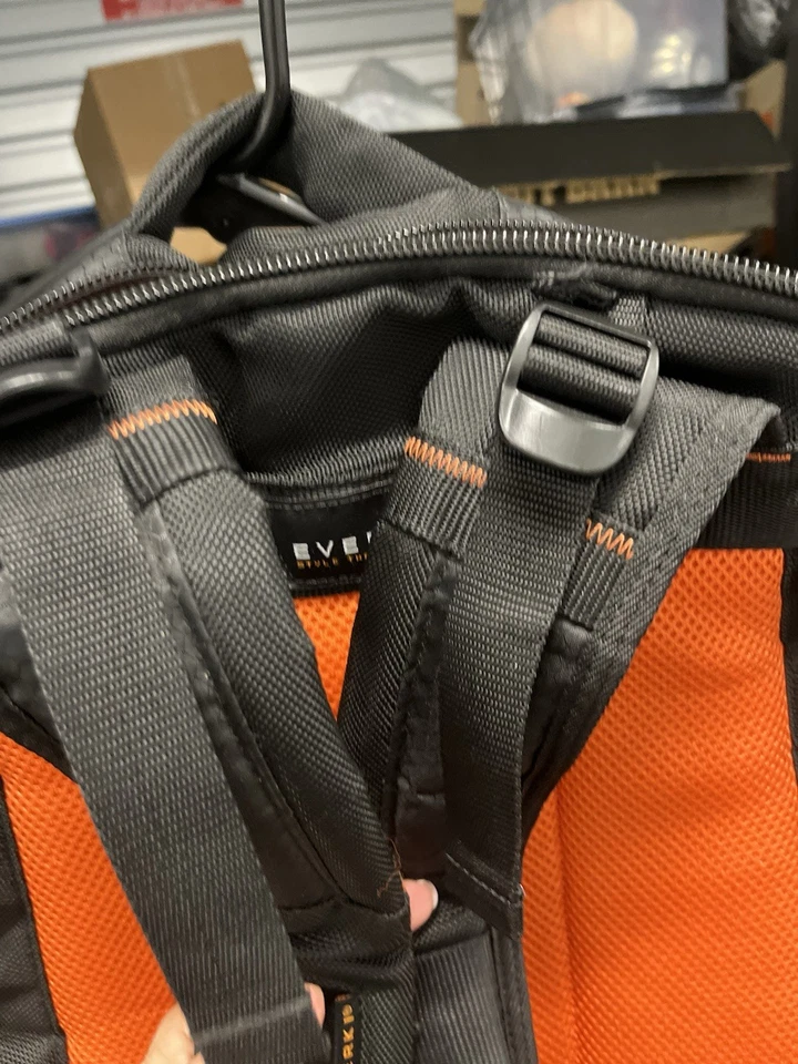 Everki Beacon Mochila Consola de Juegos 18" Laptop Cubierta de Lluvia Xbox PS4 Escuela Negra Foto 2 de 4