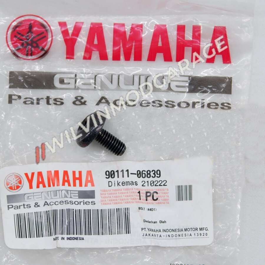 Genuine Part Yamaha XMAX 250 XMAX 300 Bolt Hex Socket Button