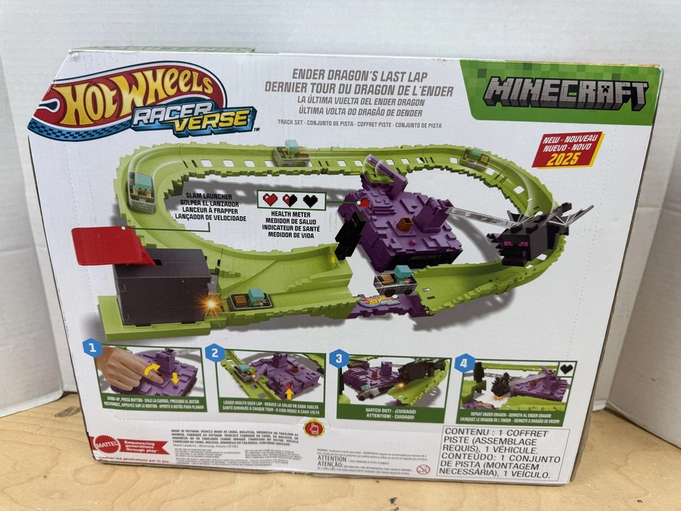 Hot Wheels RacerVerse Minecraft Playset & Die-Cast Diamond Armor Steve | Sealed - Image 2 of 4