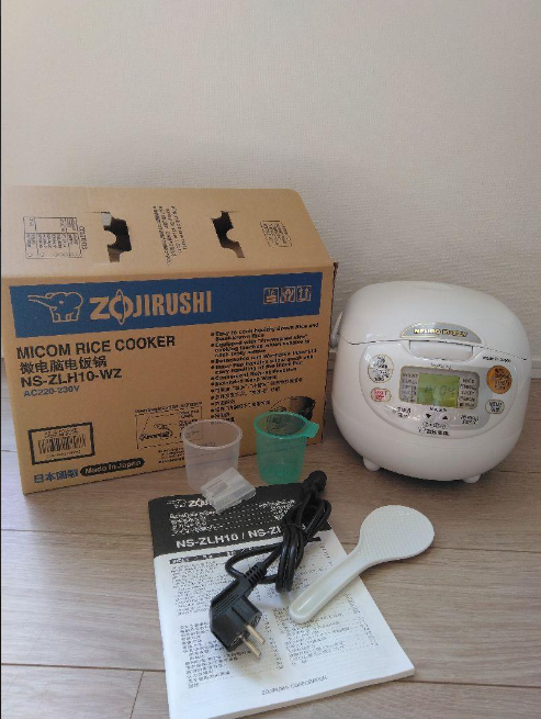 Cuociriso Tiger JAX-S18W CZ per oltreoceano 220V - Design Premium Made in Japan Cuociriso Tiger JAX-S18W CZ per oltreoceano 220V - Design Premium Made in Japan