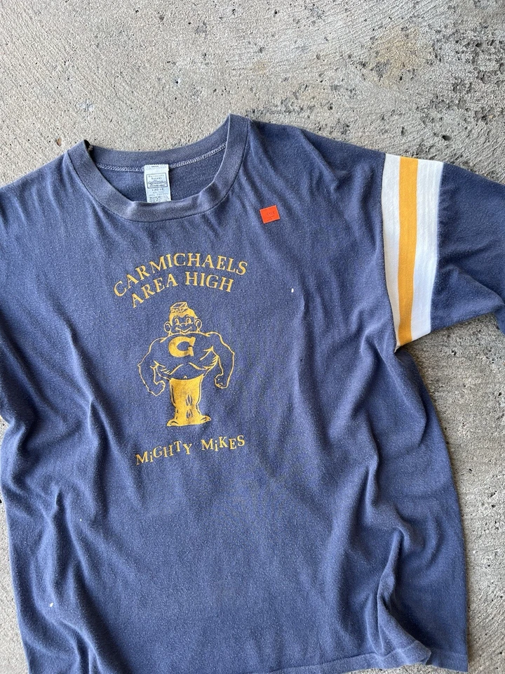 Camisa Grande Vintage Años 60 Carmichael’s Mighty Mikes High School Mascota Logo Foto 2 de 4