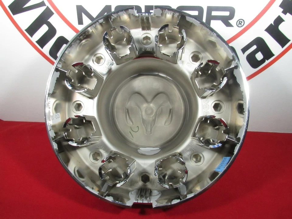 Cubierta de rueda doble tapa central trasera cromada Dodge Ram 3500 NUEVA OEM MOPAR Foto 4 de 4