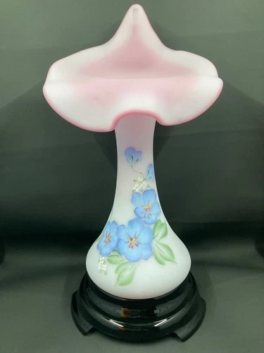 Fenton Blue Burmese Jack in the Pulpit Hibiscus Vase LE 847/2750 Signed M. Young