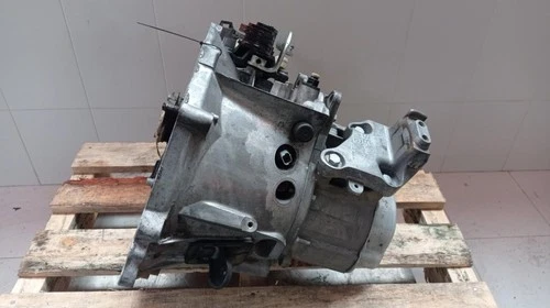 20ET52 Getriebe Ft für PEUGEOT 2020 193080 - Picture 1 of 9