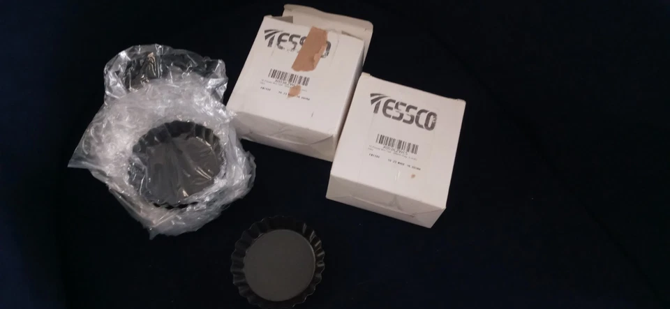 3" Tessco Törtchen Pfannen abnehmbarer Boden Kohlenstoffstahl (2 Boxen à 16, 32 insgesamt)