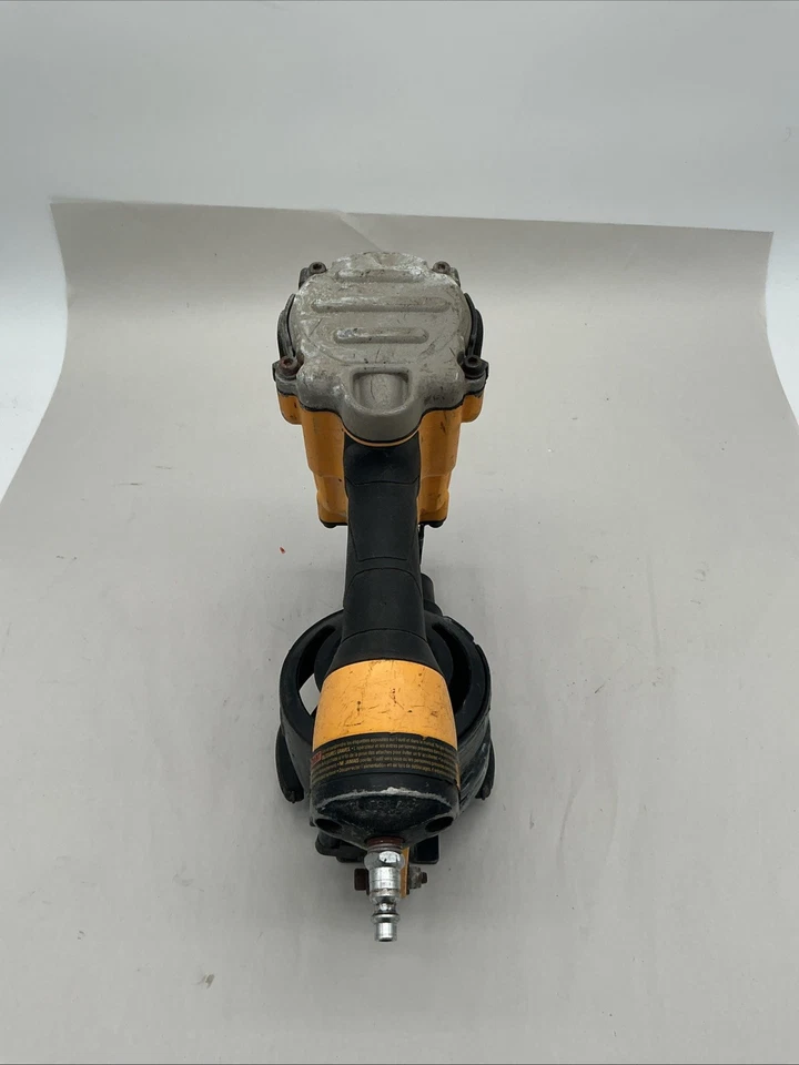 DeWALT 1-3/4 TO 3/4 In 15 Degree DW45RN Pneumatic Coil Roofing Nailer - Image 4 of 4