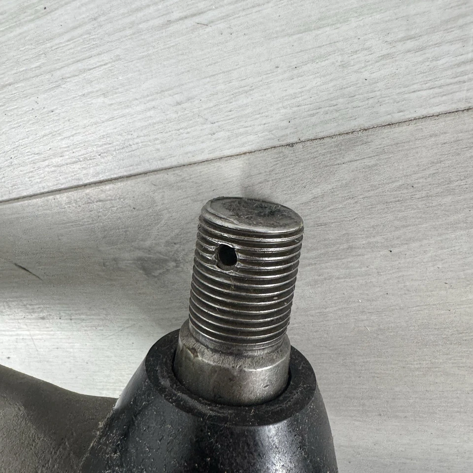 Eslabón de arrastre delantero MDOE-23 Motorcraft para Ford F-650 F-750 F-800 1999 Foto 4 de 4