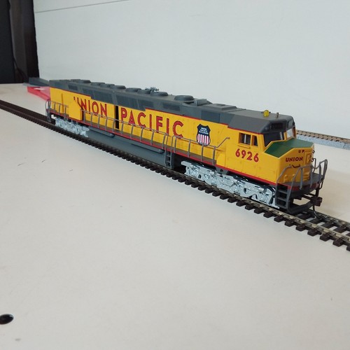 Bachmann Spectrum (HO) 81306 DD40AX 16 Rad Diesel, UP gelb 'Nr 6926'. | Condition: Used