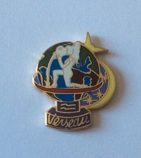 Pin's  VERSEAU AQUARIUS   ZODIAC ZODIAQUE SIGNS ASTROLOGY TERRE GLOBE EARTH