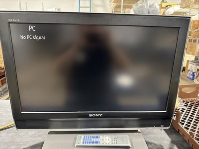 Sony Bravia KDL-26M3000 26  LCD Digital Gaming TV PC Input W/ Remote Clean