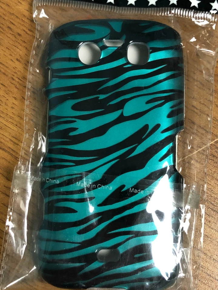 BLACKBERRY TOCH 9850/9860 MONACO TOUCH ESTILO ANOS 80 VERDE E PRETO ESTOJO RÍGIDO - Imagem 3 de 3