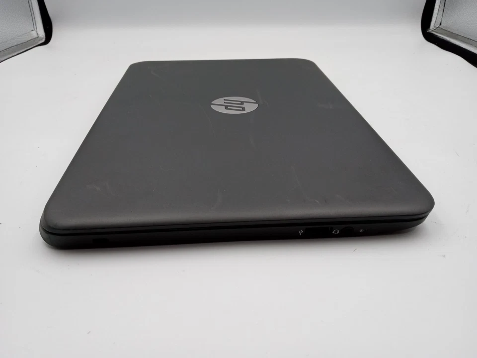 Portátil HP Stream 11 Pro G2 11" Intel Celeron 4GB 64GB W11 - BATERÍA DEFECTUOSA - RR Foto 3 de 4