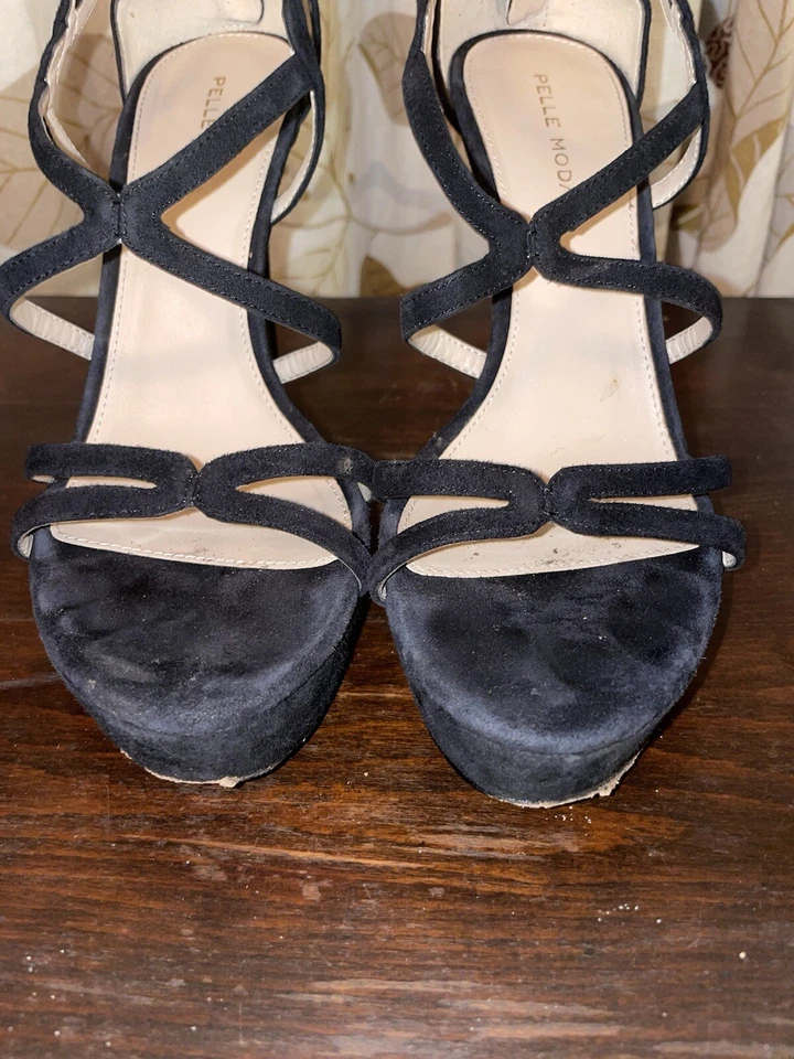 Tacones de plataforma Pelle Moda negros Foto 2 de 4