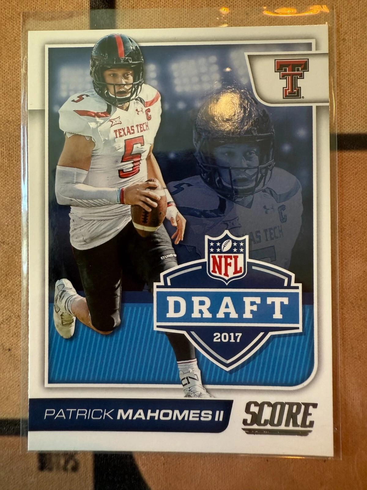 Patrick Mahomes trading card