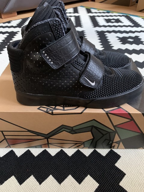 nike flystepper 2k3 gold