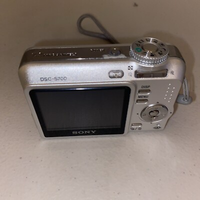 Sony Cyber-shot DSC-S700 7.2MP Silver Digital Camera FOR PARTS OR