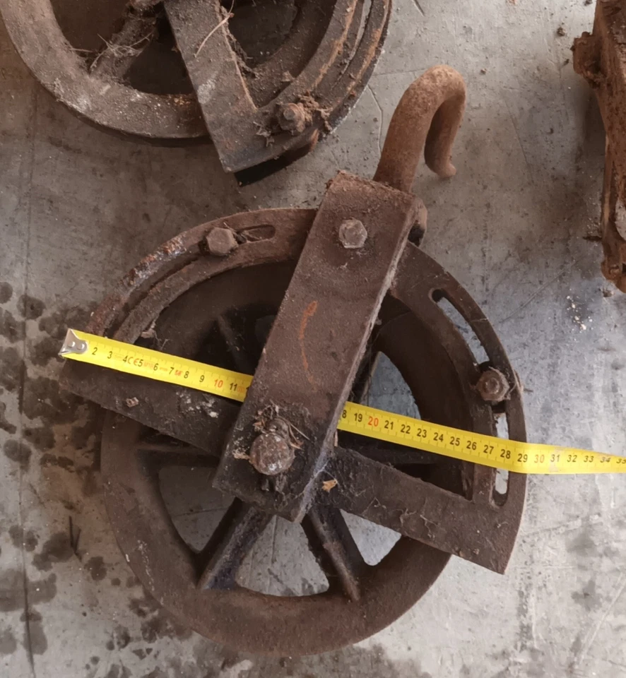 ancienne Poulie avec crochet atelier usine industriel deco loft - Photo 3/3