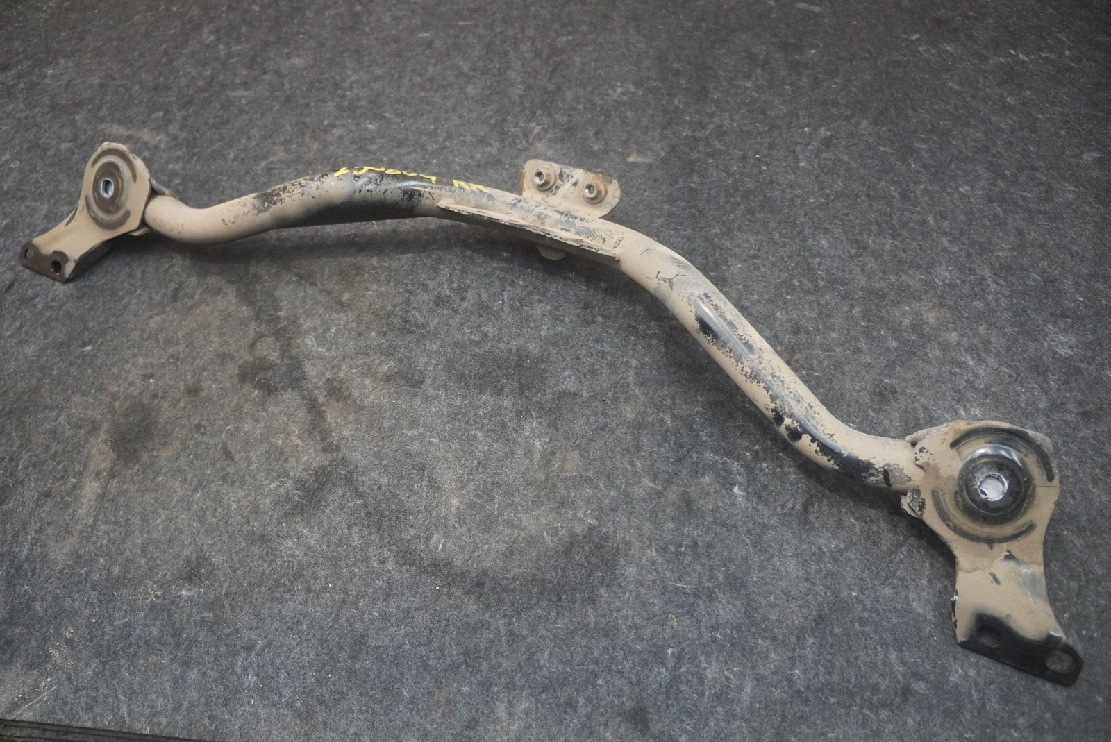 Subframe Strut Brace Crossmember Bracket 3W7823183G Bentley Continental GTC 2016